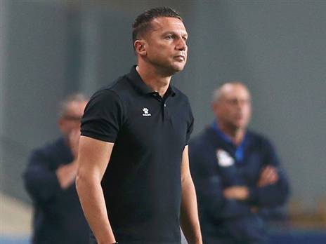 בכר, משחק של להיות או לחדול (אלן שיבר)