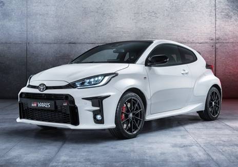 טויוטה יאריס ספורט חוזרת, בגדול (צילום: יצרן)