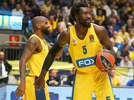 המחלץ, האנטר (אלן שיבר)