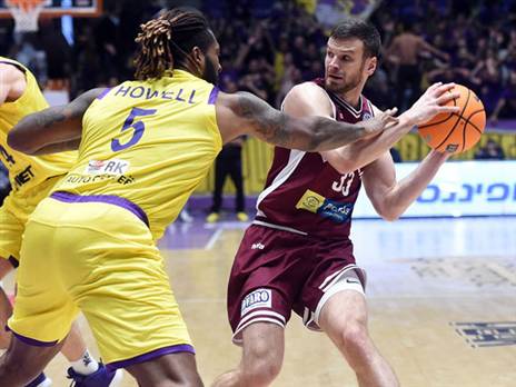 האוול סבל מבעיית עבירה. (האתר הרשמי של ליגת האלופות)