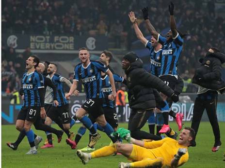 אינטר תניף את הגביע? (getty)