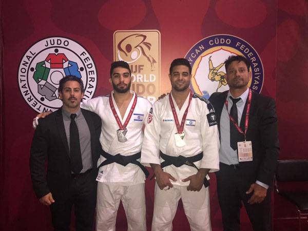 סמדג'ה ומוקי. פגיעה קשה (Getty Images)