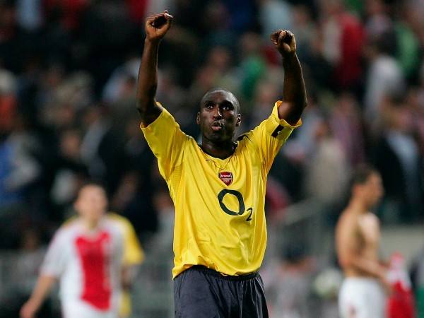 אוהדי טוטנהאם ישנאו אותו לעד, בארסנל לעולם לא ישכחו אותו (GETTY)