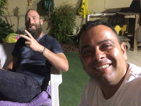 ענר כהן עם עמוס. מוערך ע"י השחקנים