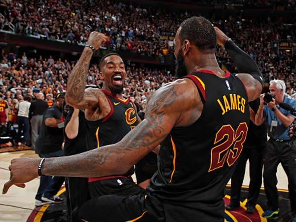 חיבוק הניצחון ישוחזר בלוס אנג'לס? (getty)