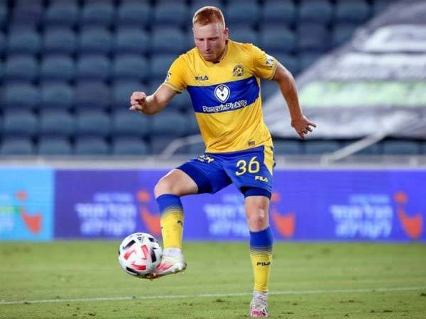 עידו שחר יחזק את סילבס (באדיבות מכבי ת"א)