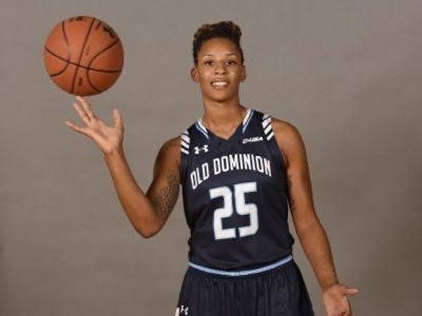 סימס. כבר שיחקה בליגת העל (אינסטגרם)