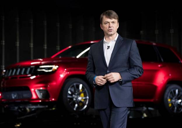 מייק מנלי. הרבה מונח על הכתפיים שלו (צילום: Getty)