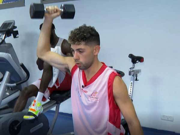 "מגשים את כל החלומות. ז'ורנו מתאמן בגלבוע/גליל (מתוך הכתבה)