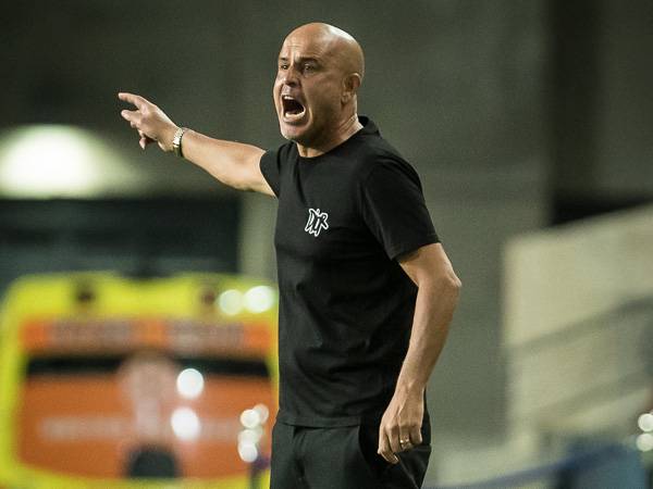 אבוקסיס ישוב לאימונים ביום שישי (ברני ארדוב)