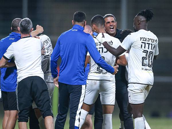 יפתיעו את מכבי ת''א? (צילום: אנצ'ו ג'וש)