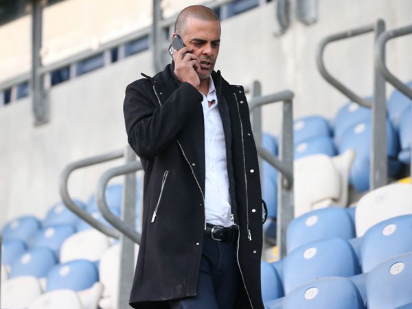 עודד מהיציע. (צילום: אודי ציטיאט)