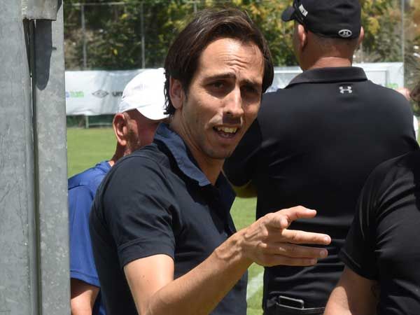 שואף לעבוד בחו"ל. בניון (ברני ארדוב)