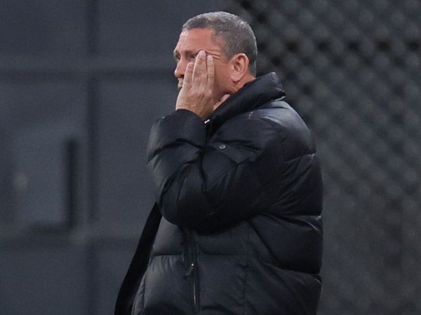 קלינגר הזמין את הלחץ של ב