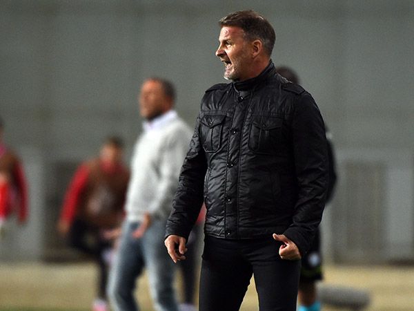 אטפלד לא מרוצה מהשיפוט (ברני ארדוב)