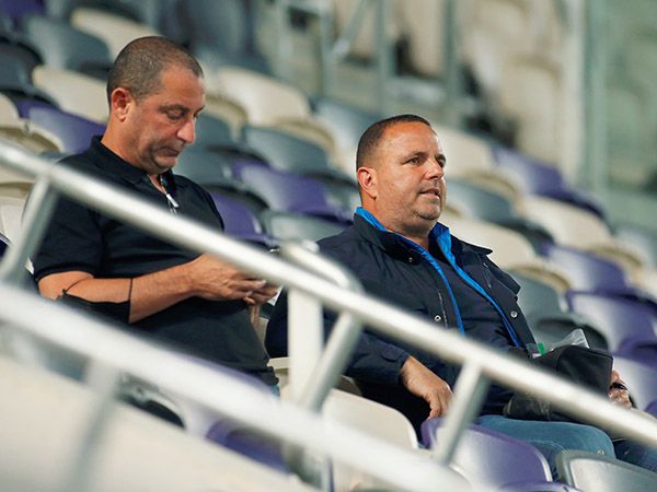 בן זקן. "מהלך לא חוקי" (אלן שיבר)