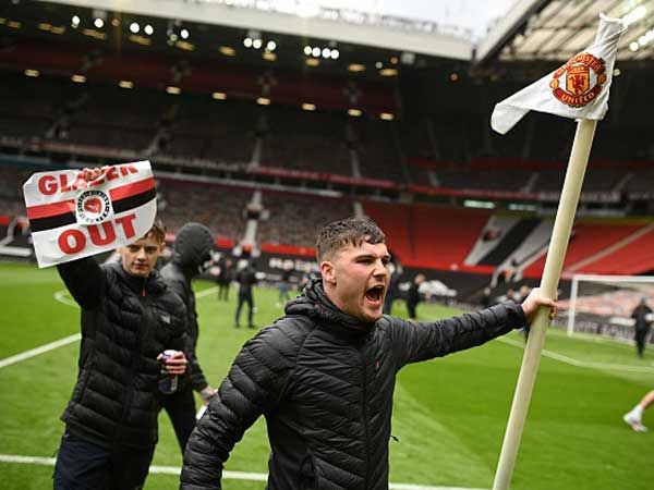 האוהדים השחיתו חלקים מתיאטרון החלומות (Getty)