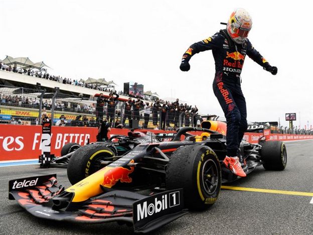 ורשטאפן חוגג (צילום: Getty)