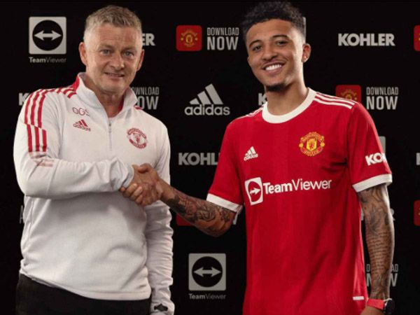 אולה גונאר סולשיאר. קיבל את הרכש הנוצץ שרצה (מנצ'סטר יונייטד, רשמי)