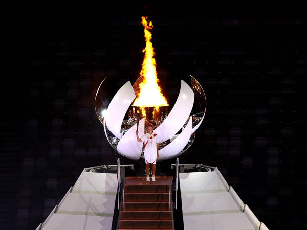 רגע שכולו רגש. הדלקת הלפיד (getty)