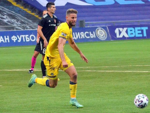 שמיר, סיפתח מוצלח (צילום: מכבי תל אביב, האתר הרשמי)