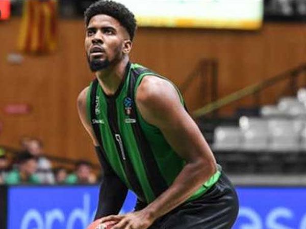 דוסון. מלא מוטיבציה (באדיבות בדאלונה)