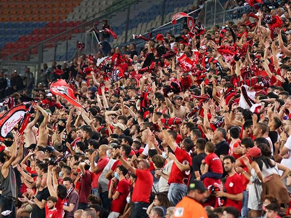 אוהדי הפועל ירושלים. לא נתנו לקבוצה להימחק (דני מרון)