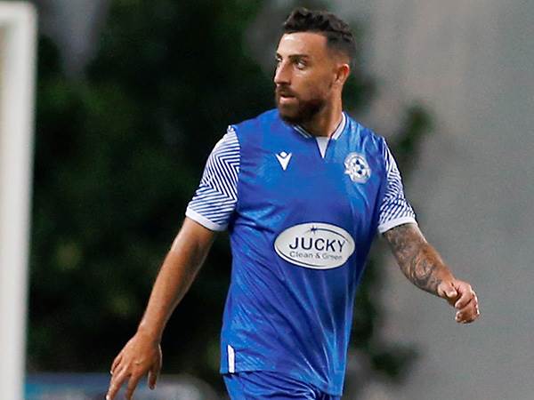 אלו. חזר למדי פ