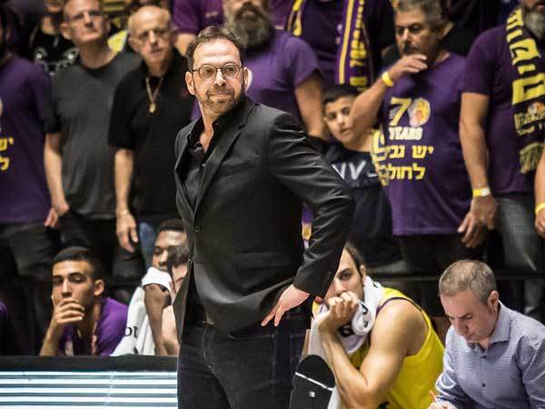 דרוקר בחולון. רומן קצר (עודד קרני)