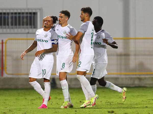 "נסיים במקום הראשון" (לירון מולדובן)