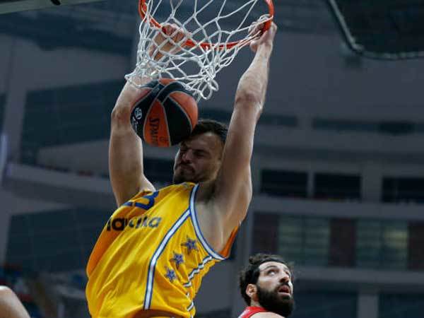 ניצחון דרמטי של הרוסים (GETTY)