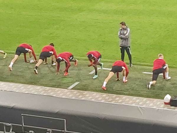 שחקני אוניון ברלין באימון לפני חיפה (יגאל גולדשטיין)