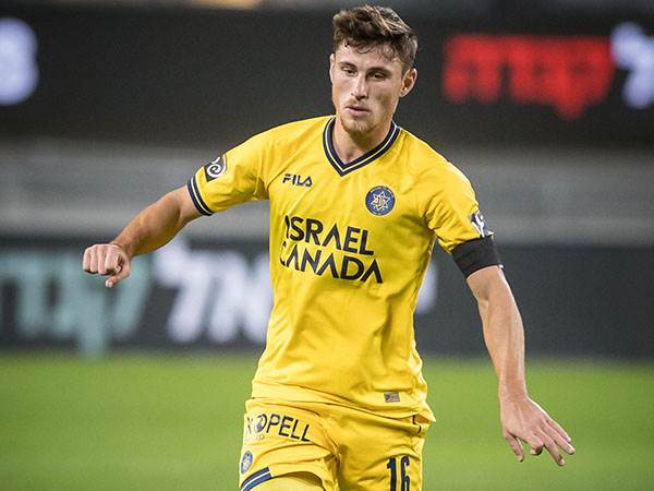 חוזר להרכב. קניקובסקי (ספי מגריזו)