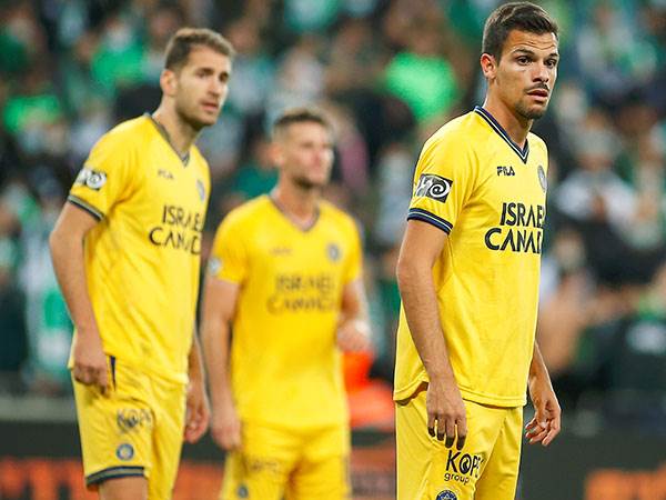 המשבר בדרך אליכם. מכבי ת"א (צילום: אלן שיבר)