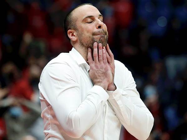 ציפו להגיע רחוק במפעל (אלן שיבר)