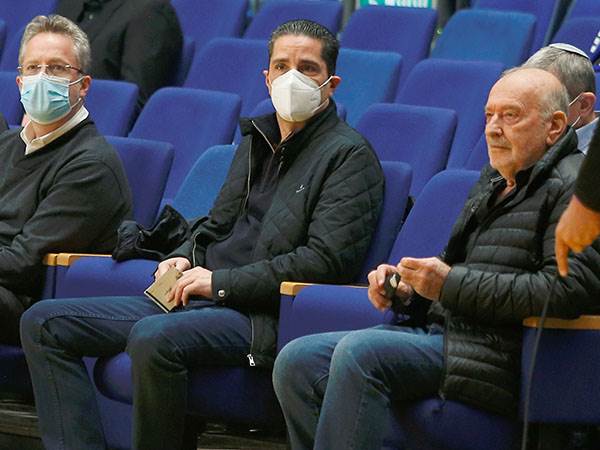 ספרופולוס גם הגיע (אלן שיבר)