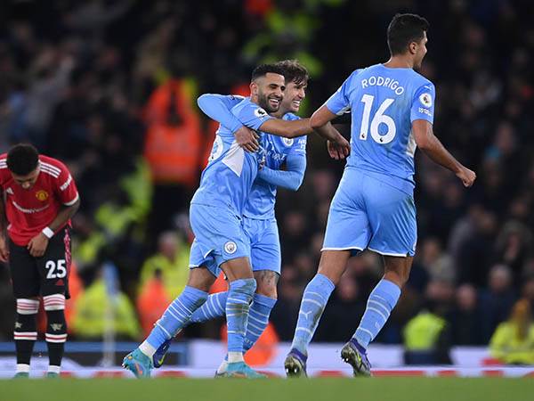 והלילה הזה כולו כחול, בהיר (GETTY)