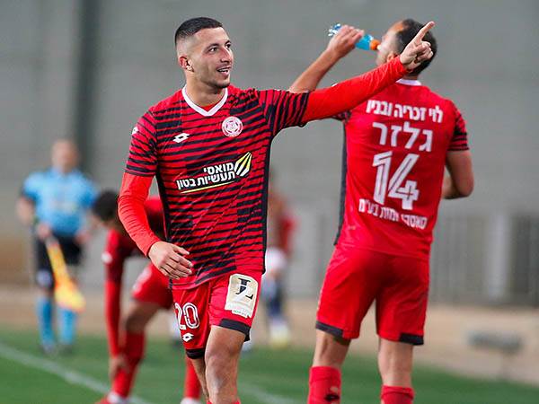 עמית מור הכפיל (אלן שיבר)