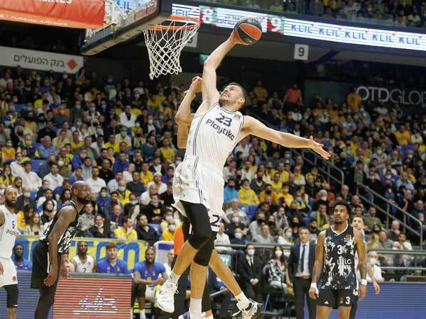 ז'יז'יץ'. שהמחיש פעם נוספת איזה יהלום יש למכבי ת"א ביד (אלן שיבר)