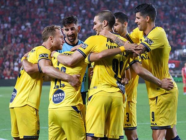 נדלקו מחדש (דני מרון)