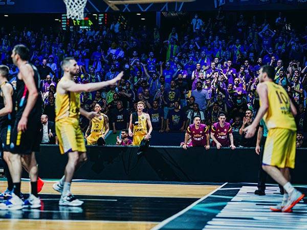 עושה עבודה טובה בדקות שלו. פניני (פיב"א)