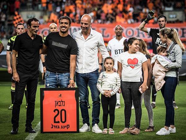"כל יום מקבל הודעות מאוהדים" (עודד קרני)
