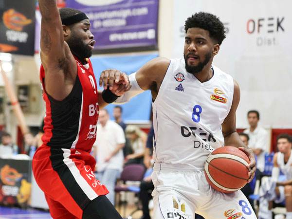 בדרך לסוויפ? (לירון מולדובן, מנהלת הליגה)