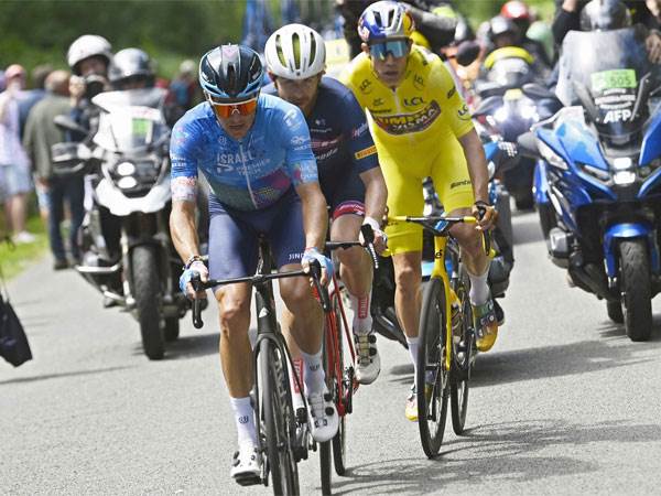 פוגלסאנג מקדימה, מוביל את הבריחה (ספרינט סייקלינג)