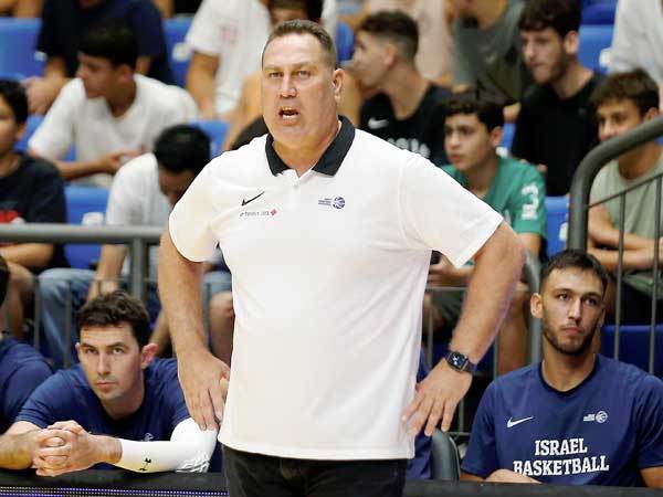 גיא גודס. יריבה מעניינת (אלן שיבר)