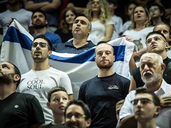 הדרייב אין מלא (עודד קרני)