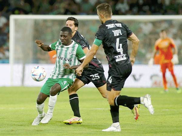 יפנה מקום של זר. מוחמד (אלן שיבר)