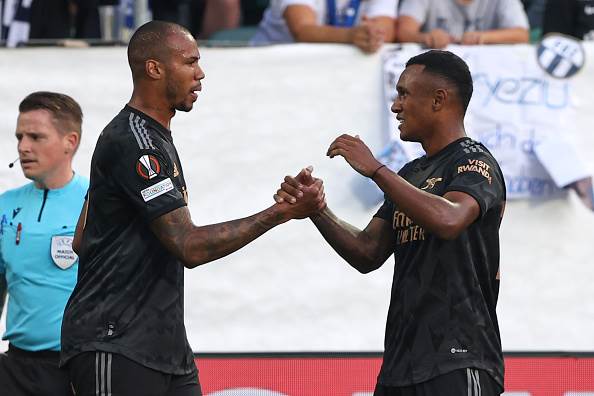 ארסנל עם ניצחון בחוץ (getty)