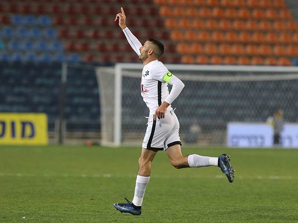 עתאמלה חוגגה את השער בטדי (צילום: נמרוד גליקמן)