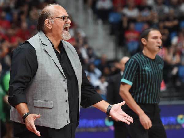 יש החלטות לקבל לקראת חולון. דז'יקיץ' (FIBA)
